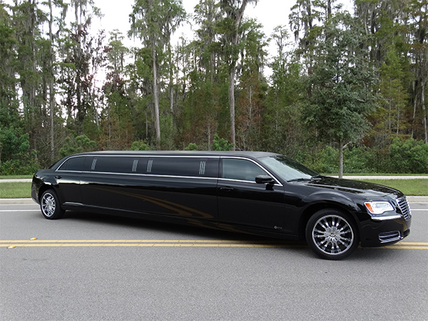 Clearwater Black Chrysler 300 Limo 